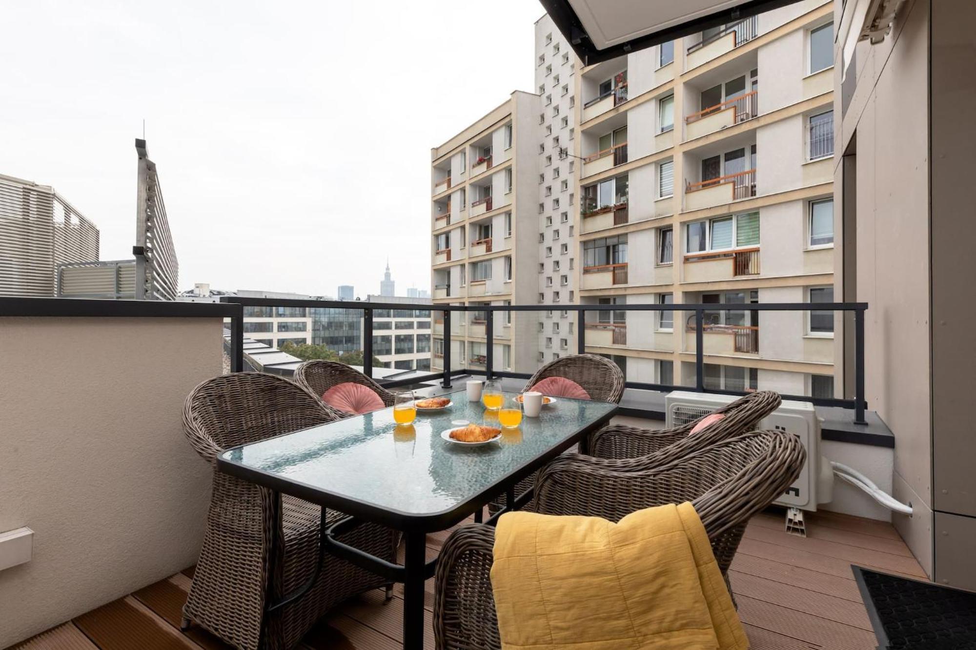 Aleja Solidarnosci 60B II By Noclegi Renters Warschau Exterior foto